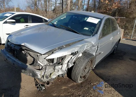 2011 Honda Accord 2.4 Lx z USA, uszkodzony, nr VIN 1HGCP2F39BA017318